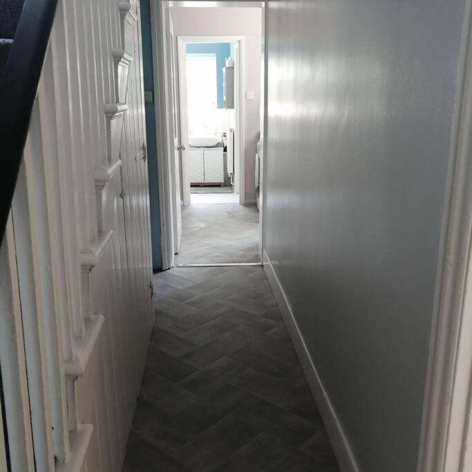 فيلا Seaside 2 Bed Terraced House With Garden هاستَنغ المظهر الخارجي الصورة